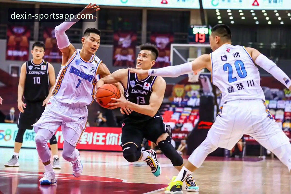 德信体育更新内容 如何像资深球迷一样,通过一场比赛洞察CBA争冠格局?